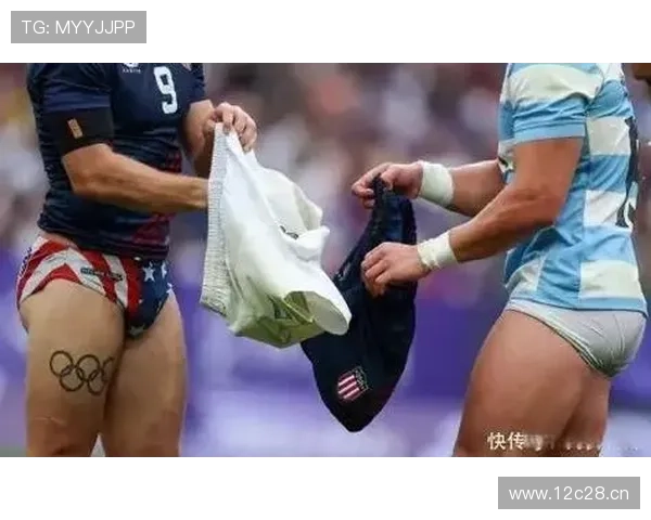 华子比赛中谈橄榄球 老将康利吐真言